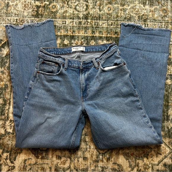 Abercrombie & Fitch the baggy low rise 26 2 jeans - Picture 2 of 7